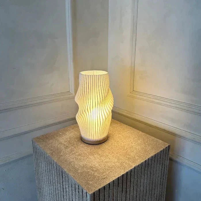 Incandia Wellenförmige Tischlampe